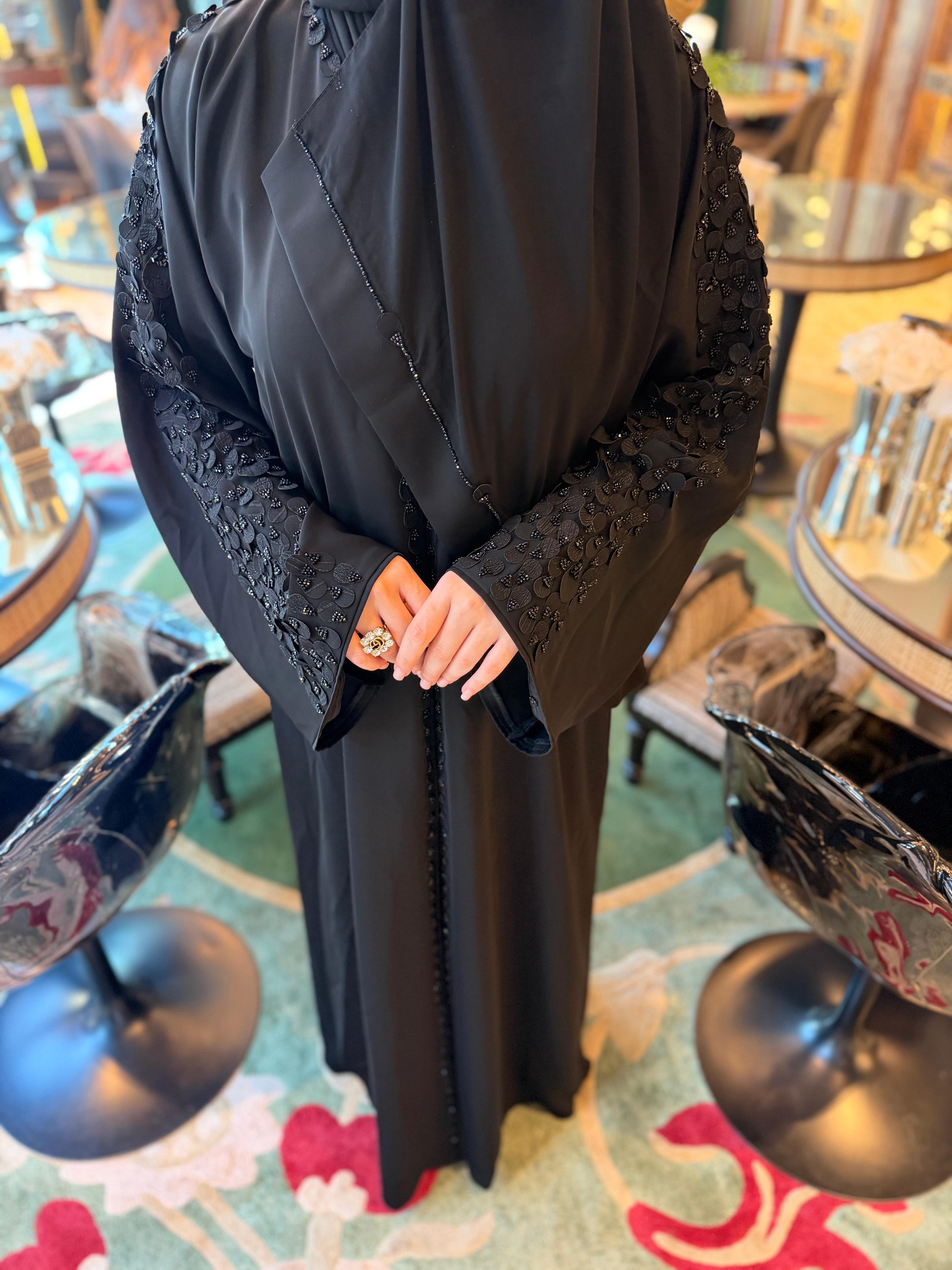 HİRA ABAYA